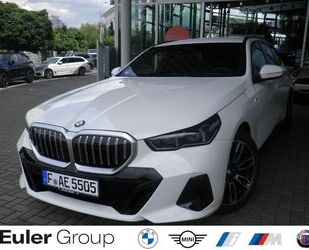 BMW BMW 520 d Touring Sportpaket Navi digitales Cockpi Gebrauchtwagen