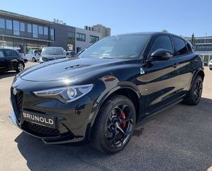 Alfa Romeo Alfa Romeo Stelvio V6 2.9 Bi-Turbo AT8-Q4 Quadrifo Gebrauchtwagen