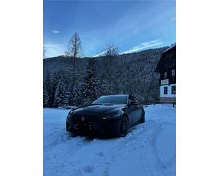 Jaguar Jaguar XE P250 R-DYNAMIC Automatik Gebrauchtwagen