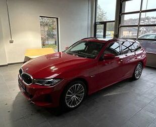 BMW BMW 330 e xDrive Touring LP: 81.000 € Pano_AHK_Har Gebrauchtwagen