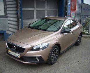 Volvo Volvo V40 Cross Country KD BRe TÜV neu Gebrauchtwagen