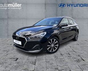 Hyundai Hyundai i30 PREMIUM Pano*SpurH*Leder*LM*CARPLAY*SH Gebrauchtwagen