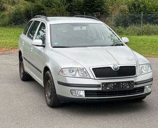 Skoda Skoda Octavia 1.6 Combi Ambiente Automatik Gebrauchtwagen