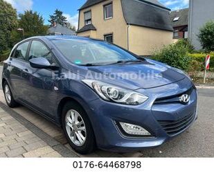 Hyundai Hyundai i30 FIFA World Cup Edition+KLIMA+ALUS+PDC+ Gebrauchtwagen