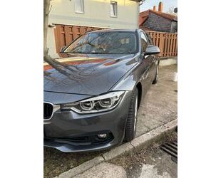 BMW BMW 320d Touring Advantage Automatic/sehr gepflegt Gebrauchtwagen