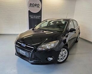 Ford Ford Focus 1.6 EcoBoost Lim. Titanium + 4SEASON/TE Gebrauchtwagen