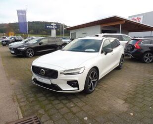 Volvo Volvo V60 B4 Kombi Plus Dark Gebrauchtwagen