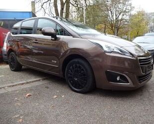 Peugeot Peugeot 5008 Busine Line Head-Up,Panorama.Navi.Tem Gebrauchtwagen