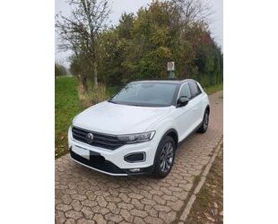 VW Volkswagen T-Roc 1.5 TSI DSG ACTIVE ACTIVE Gebrauchtwagen