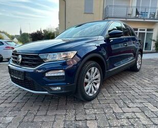 VW Volkswagen T-Roc Sport DSG NAVI RFK SPUR TOT A.TEM Gebrauchtwagen