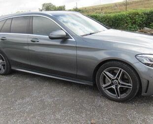 Mercedes-Benz Mercedes-Benz C 300 T AMG LIne Distronic Panorama Gebrauchtwagen