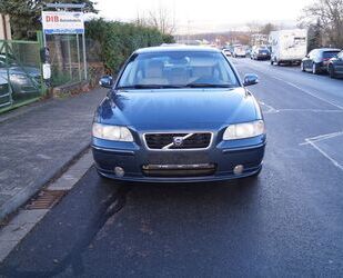 Volvo Volvo S60 2.5 T Momentum AUTOMATIK Tempo Klimaauto Gebrauchtwagen