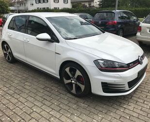 VW Volkswagen Golf VII Lim. GTI BMT DSG Navi Kamera A Gebrauchtwagen