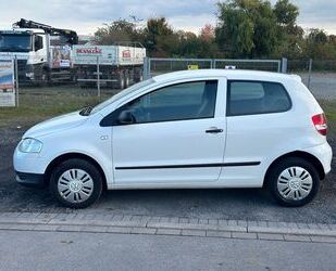 VW Volkswagen Fox Basis-Tüv-Kette-Service Neu Gebrauchtwagen