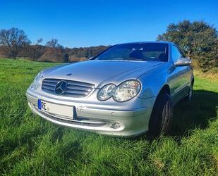 Mercedes-Benz Mercedes-Benz CLK 200 KOMPRESSOR ELEGANCE Gebrauchtwagen