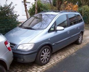 Opel Opel Zafira 2.2 AUTOMATIC KLIMA 7-SITZER ALU AHK 2 Gebrauchtwagen