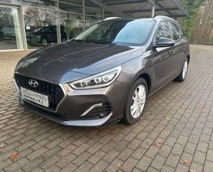 Hyundai Hyundai i30 cw YES! Plus Kamera/PDC/Navi/Sitzheizu Gebrauchtwagen