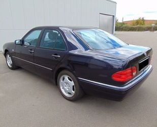 Mercedes-Benz Mercedes-Benz E 280 4MATIC AVANTGARDE Avantgarde Gebrauchtwagen