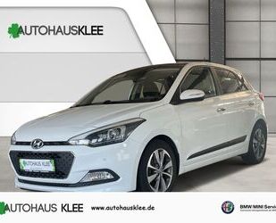 Hyundai Hyundai i20 Style 1.4 Panorama Navi Klimaautom DAB Gebrauchtwagen