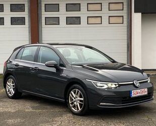 VW Volkswagen Golf VIII Lim.Style 2,0 TDI DSG *NAVI*4 Gebrauchtwagen