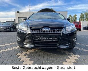 Ford Ford Focus Lim. Titanium*Sitzh.*Klima*Navi*Tempom. Gebrauchtwagen