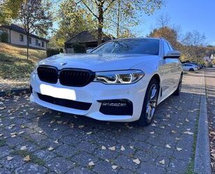 BMW BMW 530i Touring Aut. *M Sport*8 Fach*HUD*360°*AHK Gebrauchtwagen