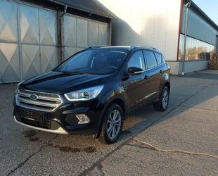 Ford Ford Kuga Titanium 2.0 TDCI 4x4 AHK DAB Gebrauchtwagen