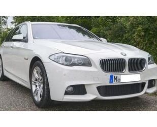 BMW BMW VOLL 530d xDrive Touring M Sport Paket Gebrauchtwagen