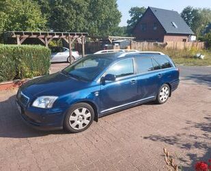 Toyota Toyota Avensis Combi Sol 2,2-l-D-CAT Sol Gebrauchtwagen