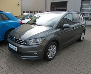 VW Volkswagen Touran 2,0 TDI BMT Comfortline 5 Sitzer Gebrauchtwagen