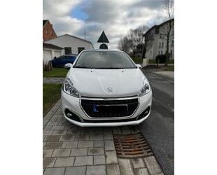 Peugeot Peugeot 208 Top Zustand Scheckheftgepflegt, viele Gebrauchtwagen