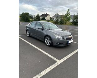 Chevrolet Chevrolet Cruze 1.8 LT Benziner LT tüv neu Gebrauchtwagen