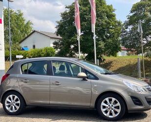 Opel Opel Corsa D 1,4 Ltr. - 64 kW 16V Active Gebrauchtwagen