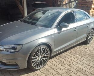 Audi Audi A3 8V 2.0 TDI S line Limousine Gebrauchtwagen