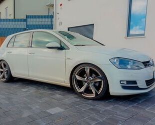 VW Volkswagen Golf 2.0 TDI DSG R-Line Optik Gebrauchtwagen