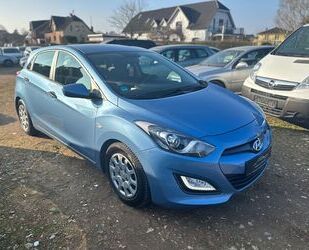 Hyundai Hyundai i30 Classic TÜV Neu !12 Monate Gewährleist Gebrauchtwagen