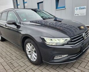 VW Volkswagen Passat Variant Business *DSG*AHK*Navi*T Gebrauchtwagen