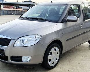 Skoda Skoda Roomster 1.6 16V Sport AUTOMATIK 1HD 122TKM Gebrauchtwagen