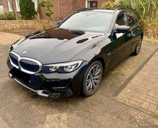 BMW BMW 320e Touring M Sport Automatic M Sport Gebrauchtwagen