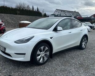 Tesla Tesla Model Y long Range Dual AWD 1 Hand MwSt. Gebrauchtwagen