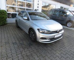 VW Volkswagen Polo VI Active / KLIMAAUTOMATIK /N AVI Gebrauchtwagen