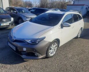 Toyota Toyota Auris Touring Sports Hybrid Cool Gebrauchtwagen