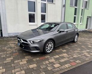 Mercedes-Benz Mercedes-Benz A 200 - Kompaktlimousine Grau Metall Gebrauchtwagen