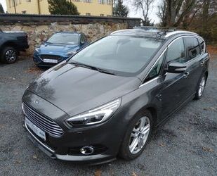 Ford Ford S-Max 2,0 BI-TURBO ** Titanium ** mit Garant Gebrauchtwagen