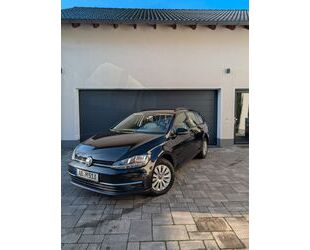 VW Volkswagen Golf 1.6 TDI Variant schwarz Top! Gebrauchtwagen