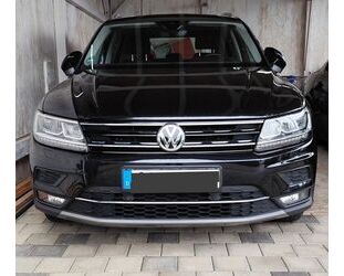 VW Volkswagen Tiguan 2.0 TDI SCR DSG 4MOTION mit Pano Gebrauchtwagen