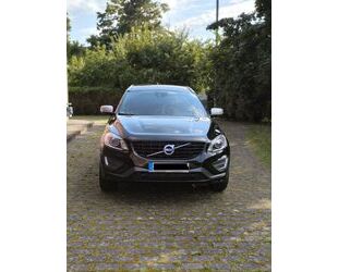 Volvo Volvo XC60 D4 R Design 8 Gang Geartronic Standhei Gebrauchtwagen