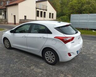 Hyundai Hyundai i30 1.6 CRDi 81kW SoKo Navi Gebrauchtwagen