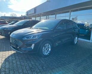 Ford Ford Kuga Titanium 1,99% WinterP/AHK/FahrerassistP Gebrauchtwagen