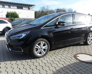 Ford Ford S-MAX Titanium. Leder. Navi. Kamera. PDC. 7 S Gebrauchtwagen